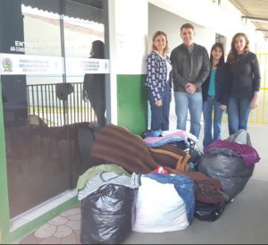 Faculdade Reges de Osvaldo Cruz realiza entrega de agasalhos arrecadados no Trote Solidário